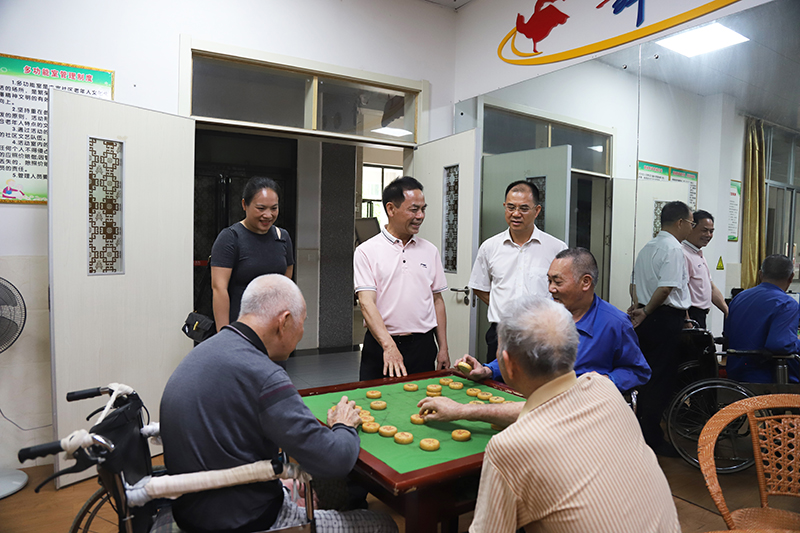 灵山县慈善联合会领导到灵山博鸿走访调研